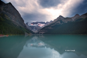 Alberta;Banff-National-Park;Canada;Lake-Louise,-sunrise,-reflection,-clouds,-mou