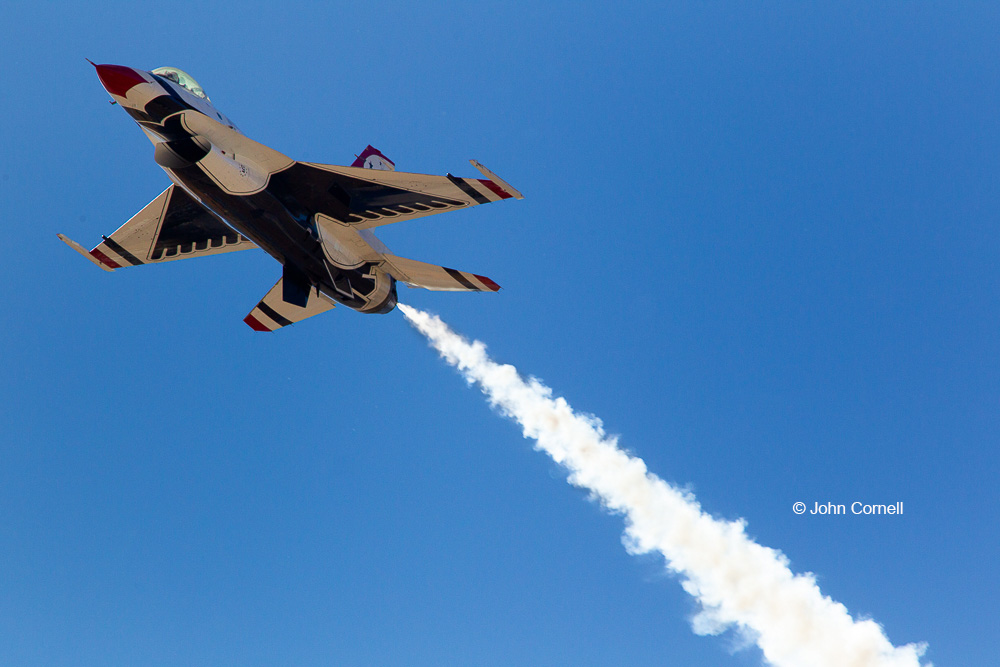 2017;Airplane;Airshow;Blue Sky;F-16;Minden;Minden Nevada Airshow;Thunderbirds;United States Airforce Thunderbirds;aerobatics;aviation;flight;flying