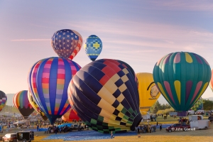 Blue-Sky;Reno-Balloon-Race;Reno-Balloon-Racesballoon-ascending;balloon-takeoff;b