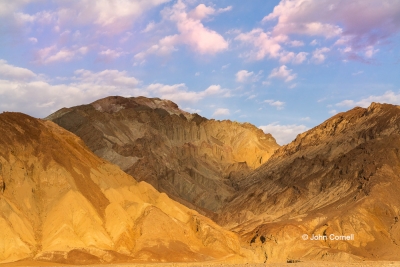 Amargosa-Range;Death-Valley-National-Park;Erosion;Sandstone;artistic-erosian;bar
