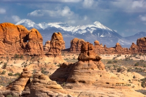 Arches-National-Park;Clouds;Desert;Erosion;La-Sal-Mountains;Mountains;Red-Rock;R